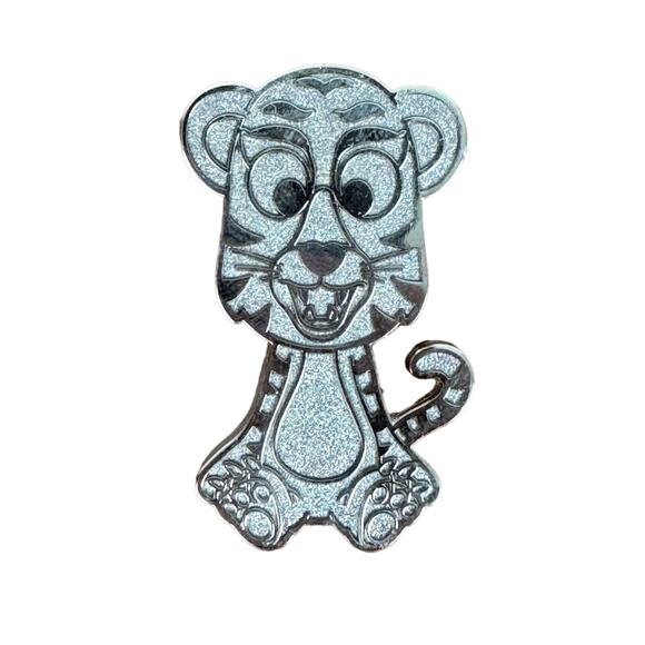 Veefriends Road to Veecon Ghost CGC 9 Tremendous Tiger and Ghost Pin Bundle /5 - Picture 3 of 11